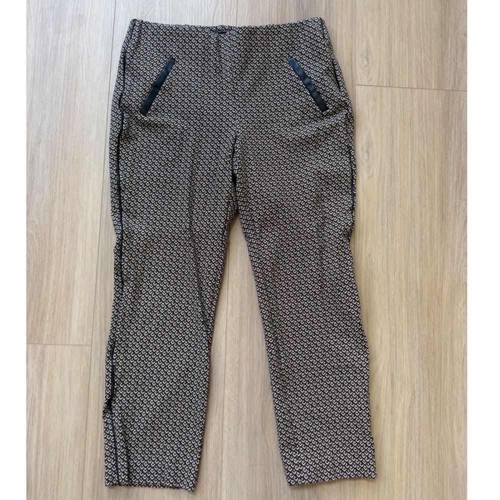 Chico's Tapered Geometric Print Ankle Pants Size 0.5 US 6 Faux Leather Trim